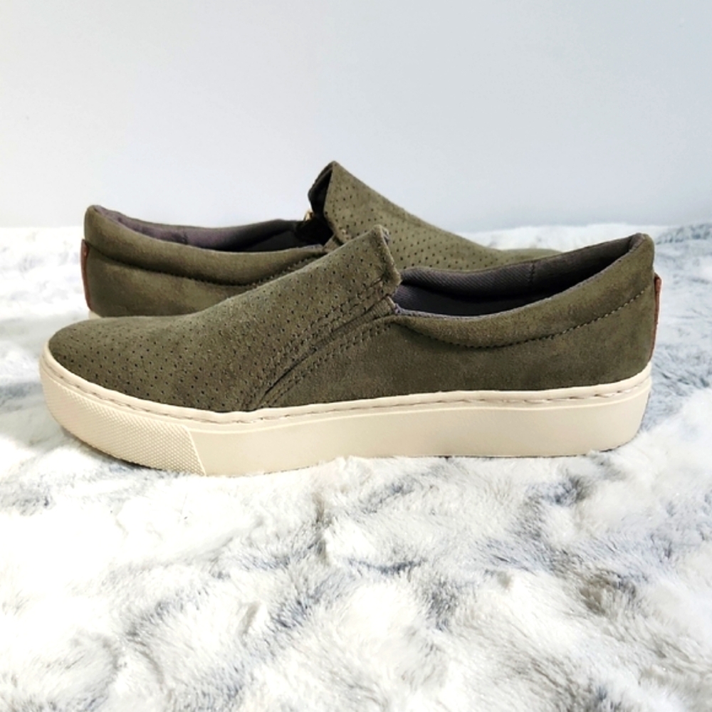 NWOB Dr. Scholl's Olive Green Perforated Loafers - Picture 4 of 8